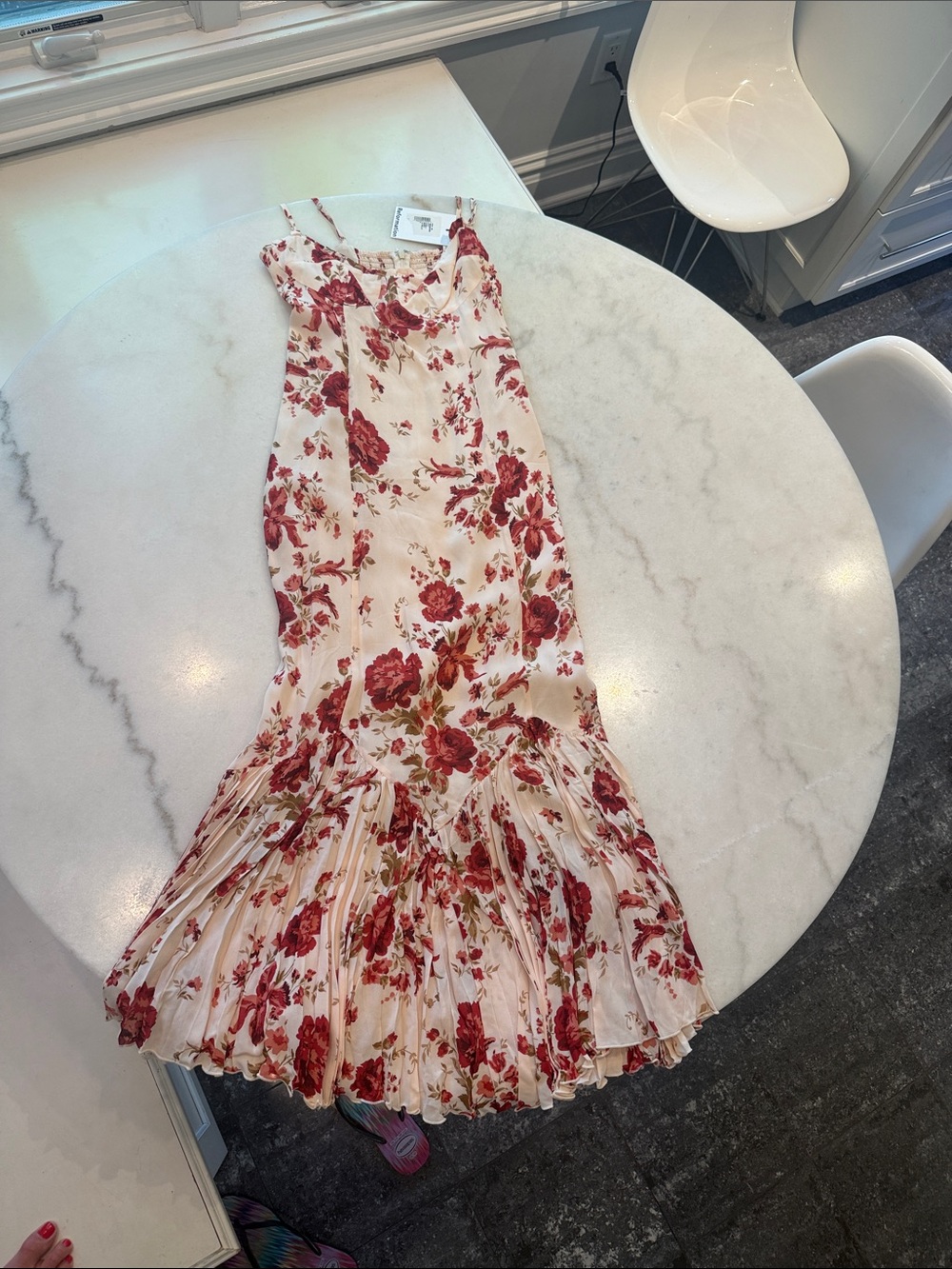 NWT Reformation Aiko in La belle Cream Maxi Dress with Red Floral Print - Picture 2 of 9